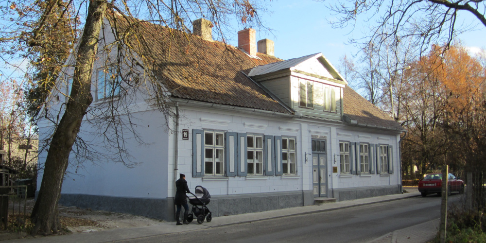 1905. gada iela atkal atvērta satiksmei